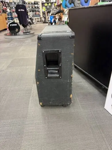 Marshall Black Back A Cab 2